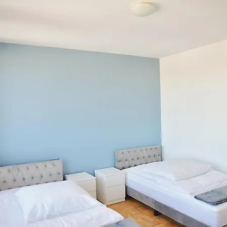 Junges Wohnen Am Museumsufer Im 2 Stock Hostel *